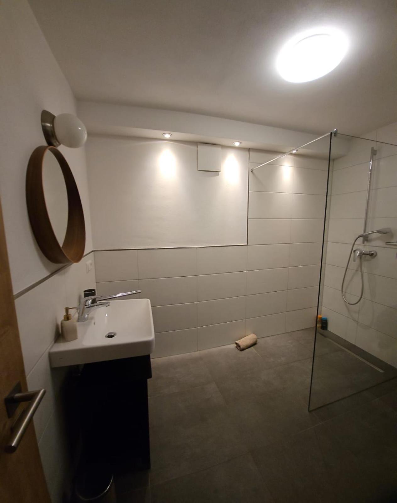 Modernes Apartment Gondelsheim Extérieur photo